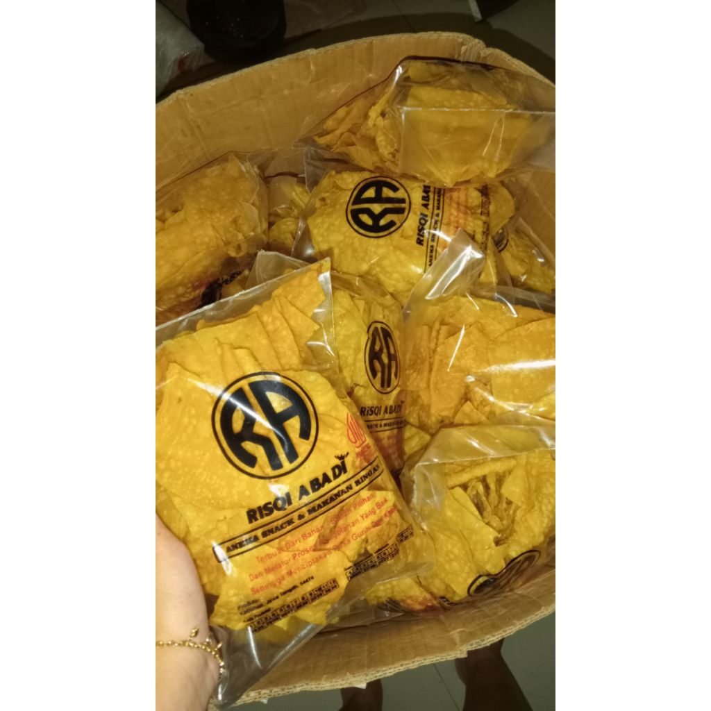 

PANGSIT RA (RISQI ABADI) 200g keripik PANGSIT snack