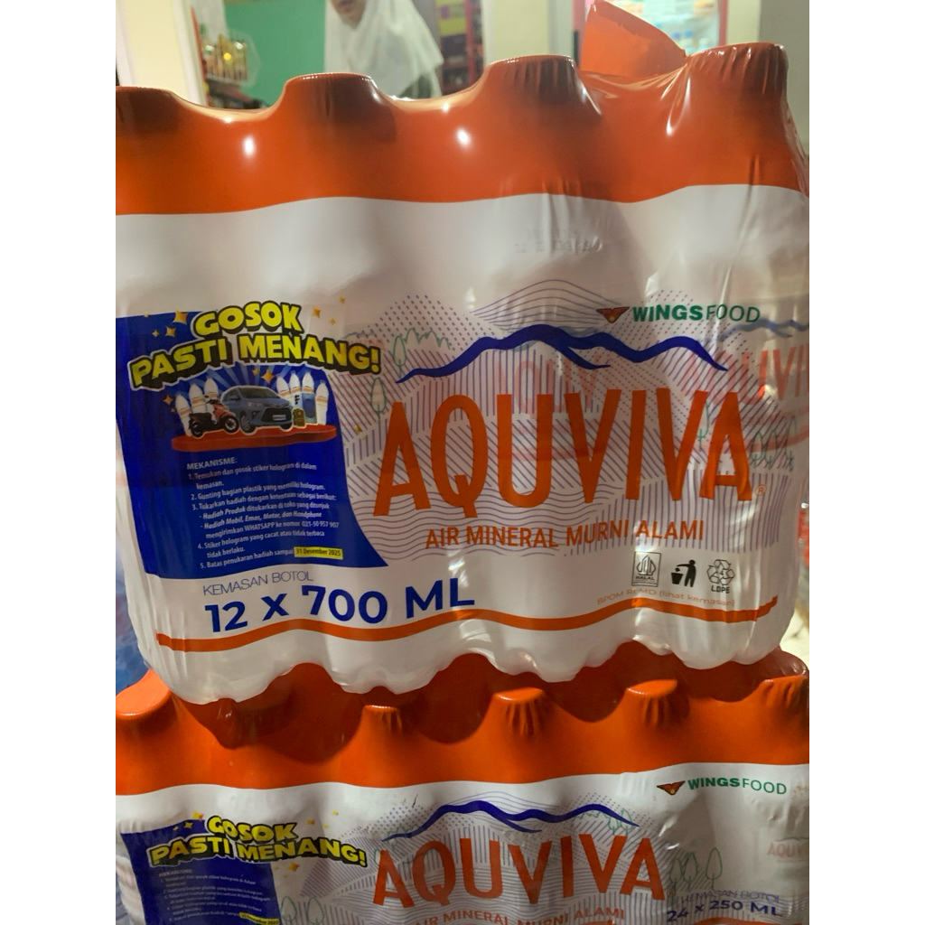 

[INSTANT BANJARMASIN] AQUVIVA WINGSFOOD AIR MINERAL BOTOL 700ml isi 12