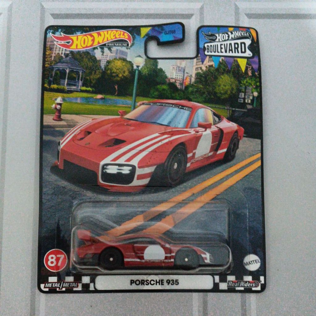 Hotwheels Porsche 935/Premium Series