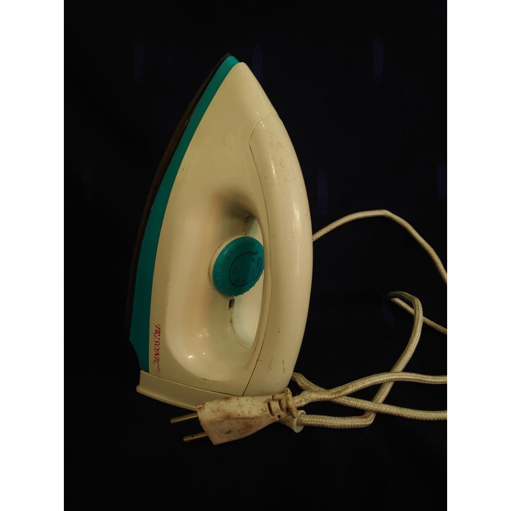 Setrika Trisonic Bekas