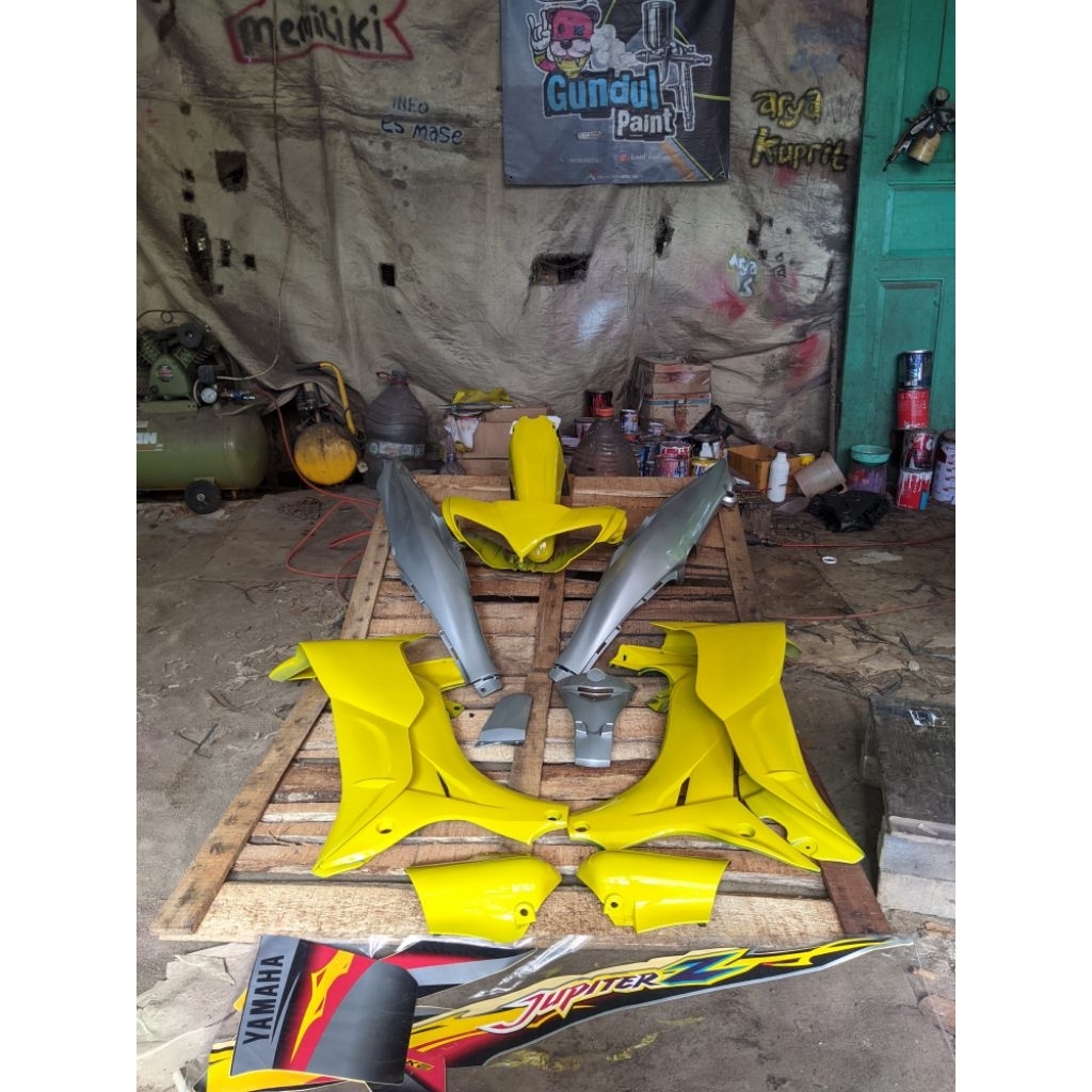 Cover body fullset halus Jupiter z new kuning silver burhan