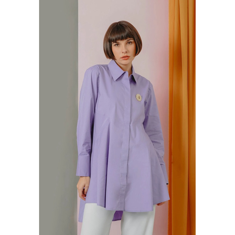 BENANG JARUM Preloved PL Kylie Shirt size S