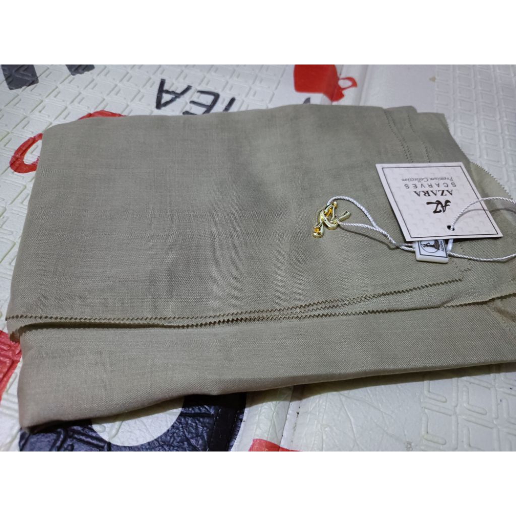 Hijab Azara Polos Jumbo