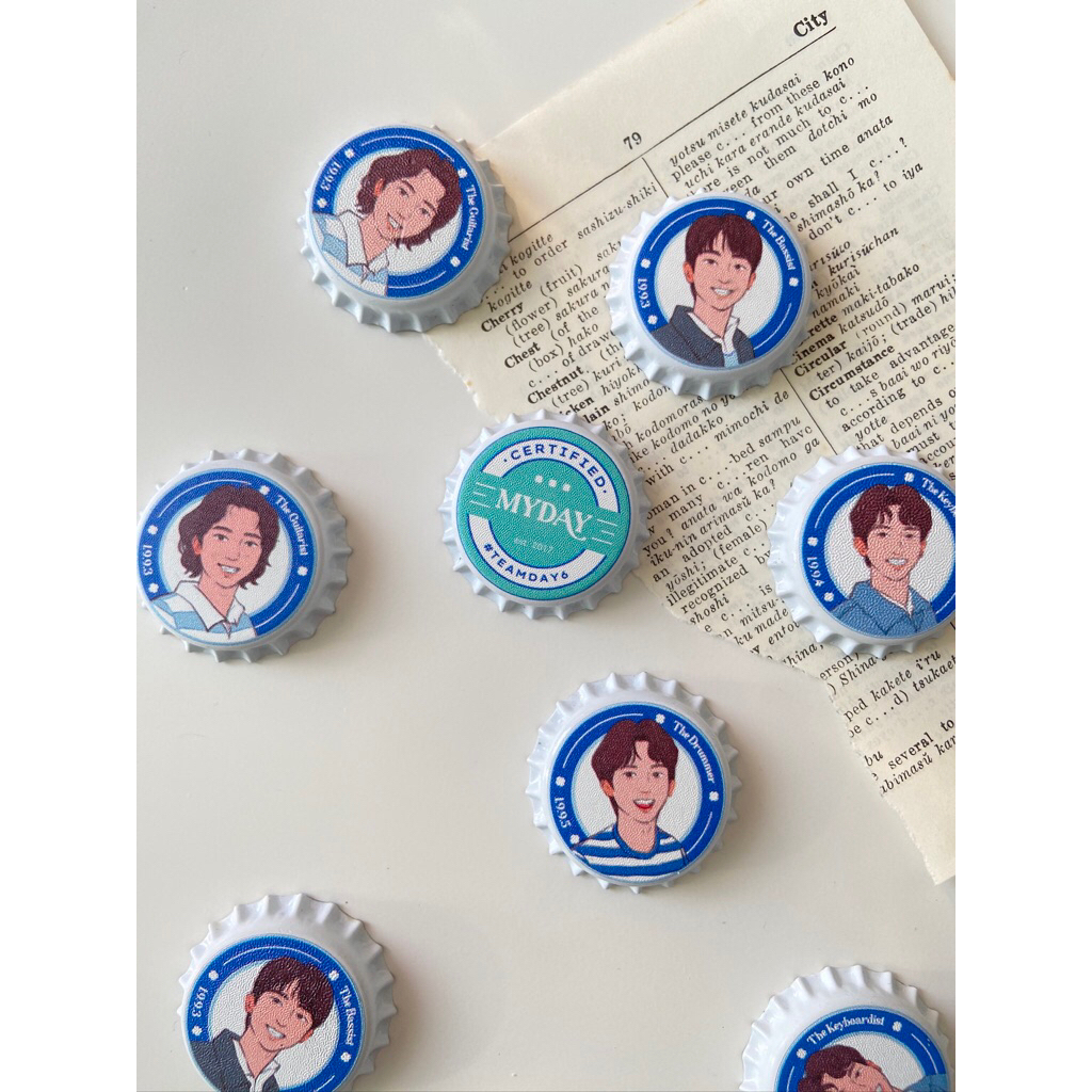 Pin Bottle Cap Day6 | fanmerch illustration