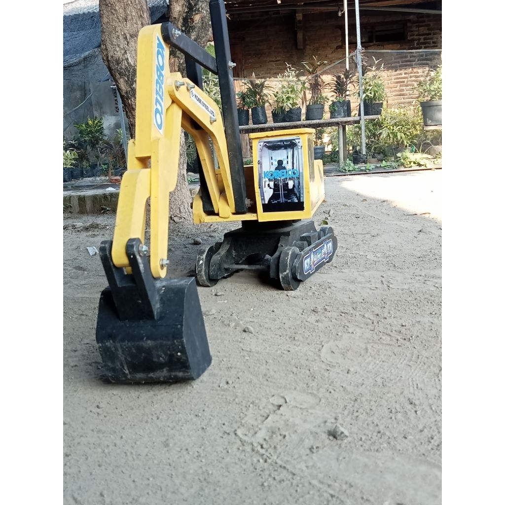 miniatur mainan anak escavator kayu