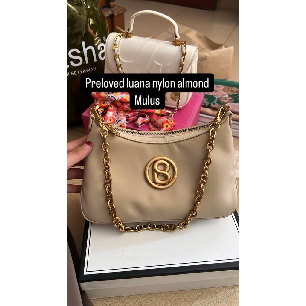 preloved luana nylon buttoncarves