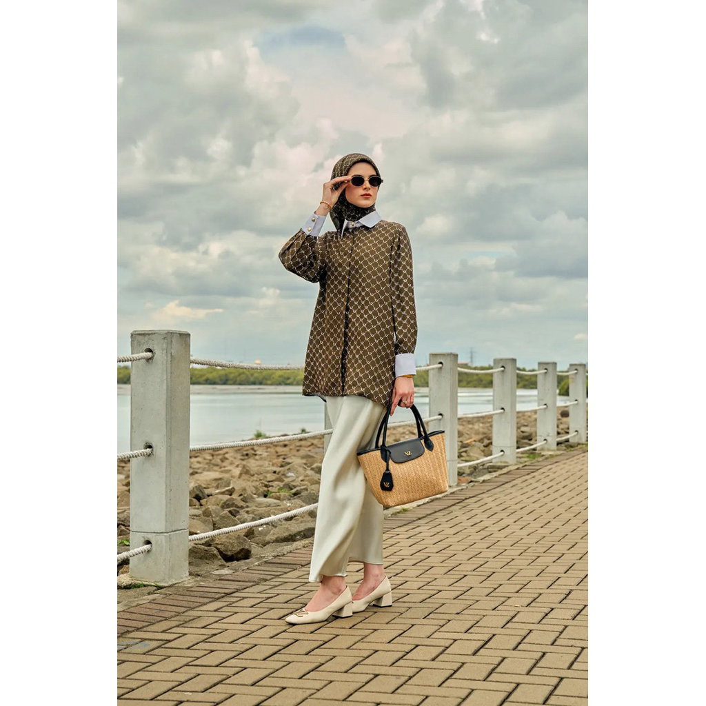 VZ Vivere Top – Moss Green - Size SM - Preloved 