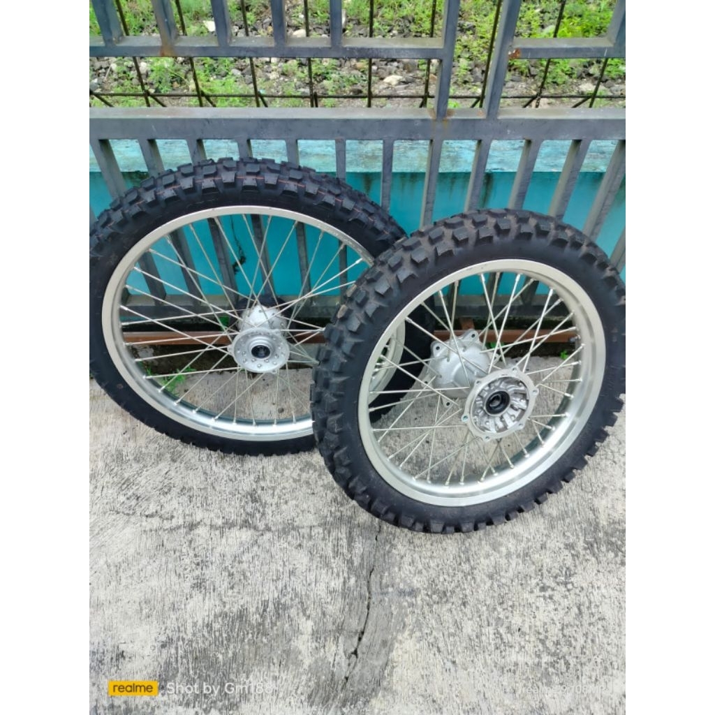 velg set ban dan teromol 18/21 yamaha wr155 original