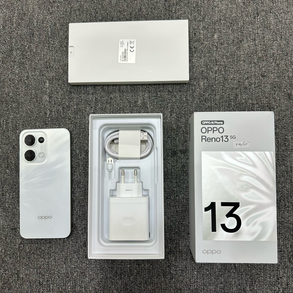 Oppo Reno 13 5G 12/256 GB Second RESMI