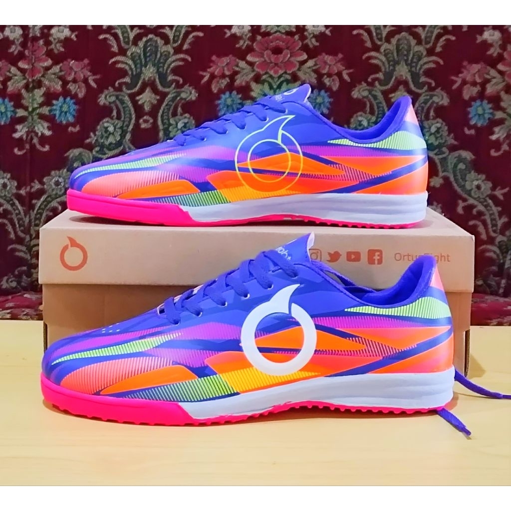Promo..Sepatu futsal Ortus grade ORI