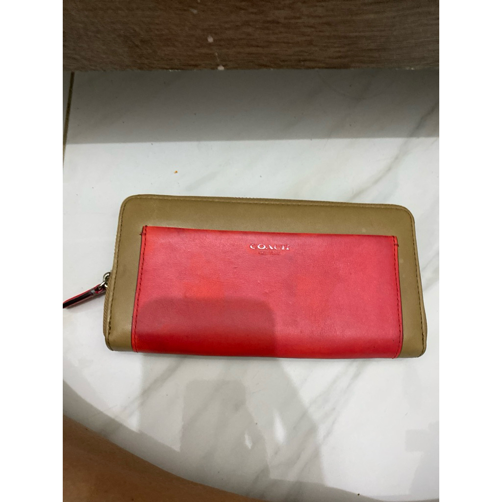 dompet panjang coach