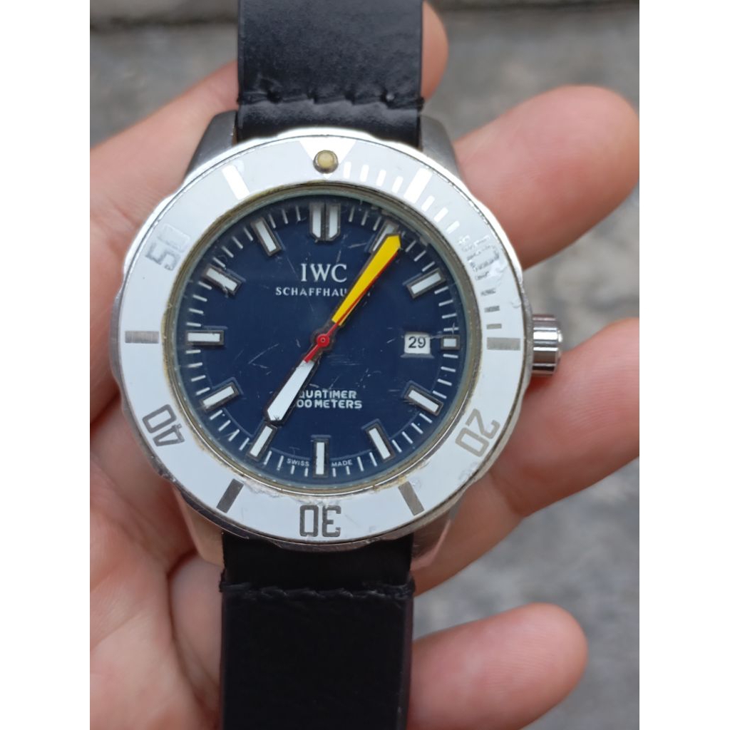 jam iwc diver style automatic second bukan original