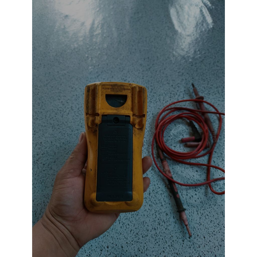 Multi meter Fluke 115