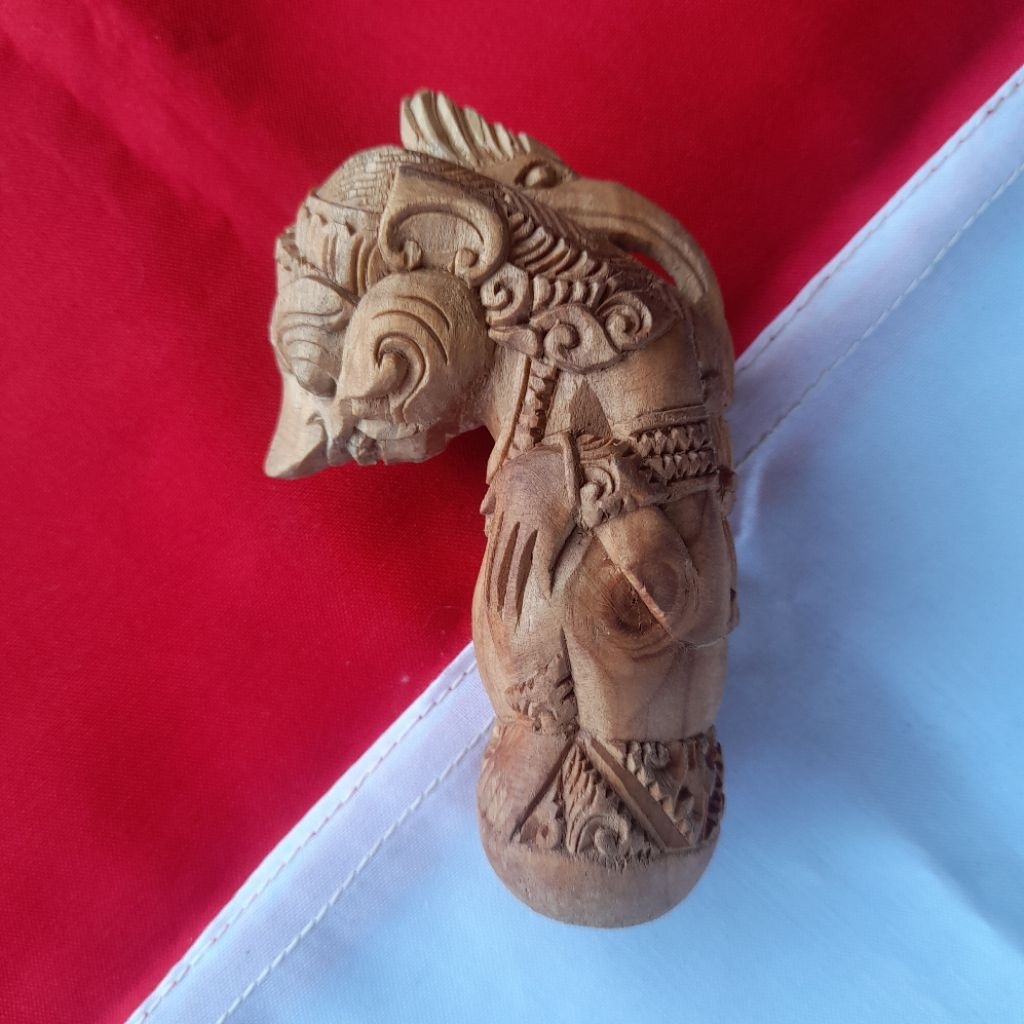 KAYU CENDANA WANGI Handle keris BUTOBAJANG deder keris  no 115