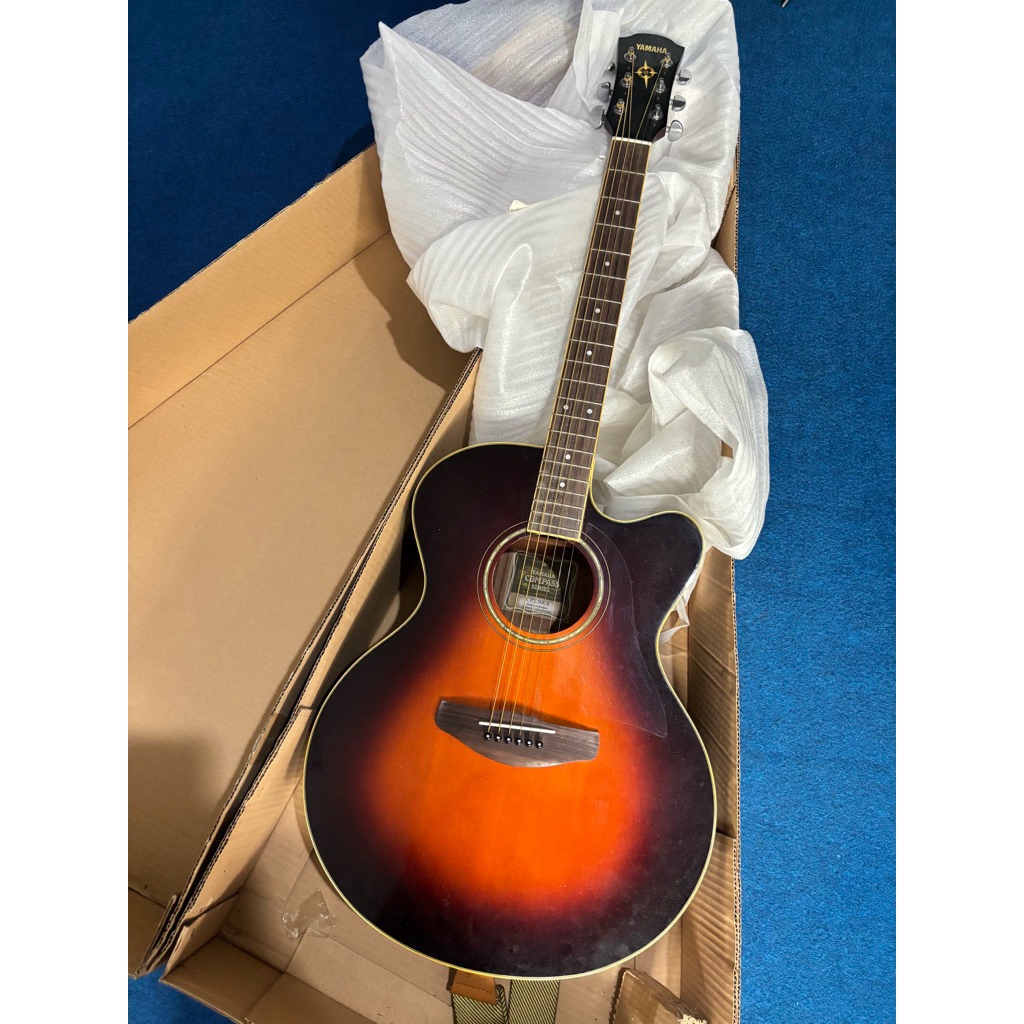 Yamaha CPX-500II (Compass Series)