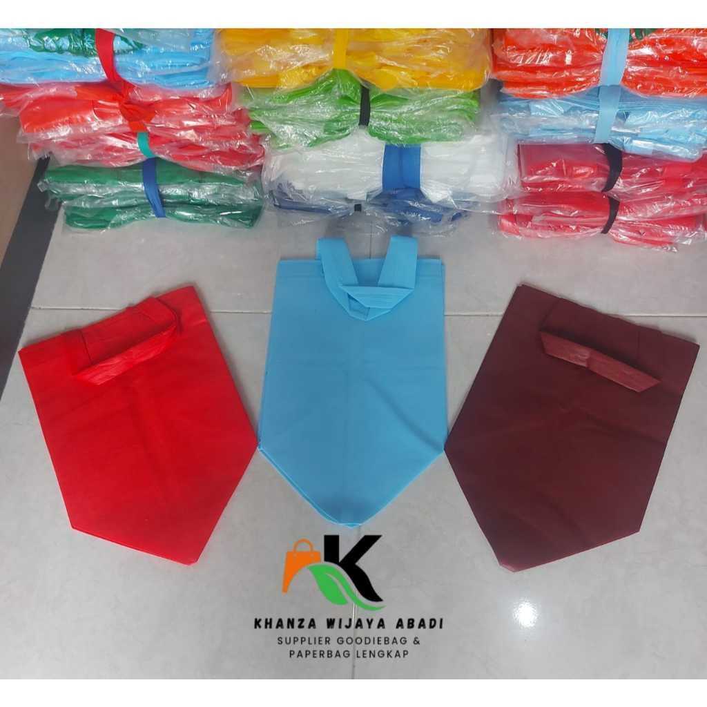 

Totebag Polos ukuran 24x22x28 / Tas Box Nasi SBB 22 / Harga Satuan