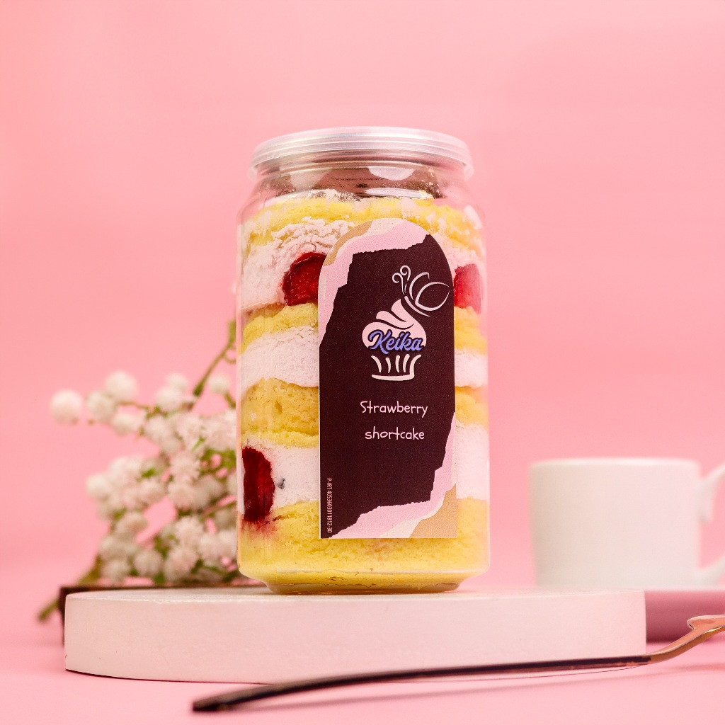 

Keika Strawberry Shortcake Canned cake Kue dalam kemasan