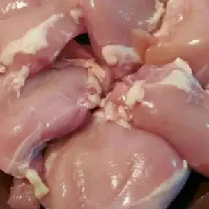 

PAHA AYAM FILET /BONELESS FRESH 250 GRAM