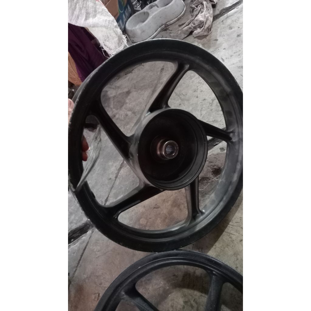 veleg ori beat karbu