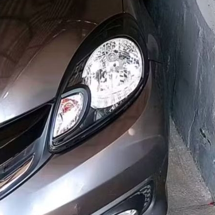 garnish lampu mobil honda mobilio 2011-2016 hitam