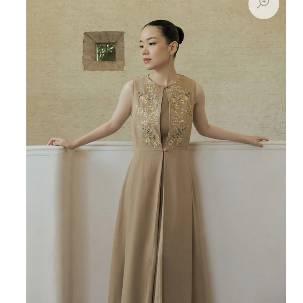 POSH THE LABEL DRESS