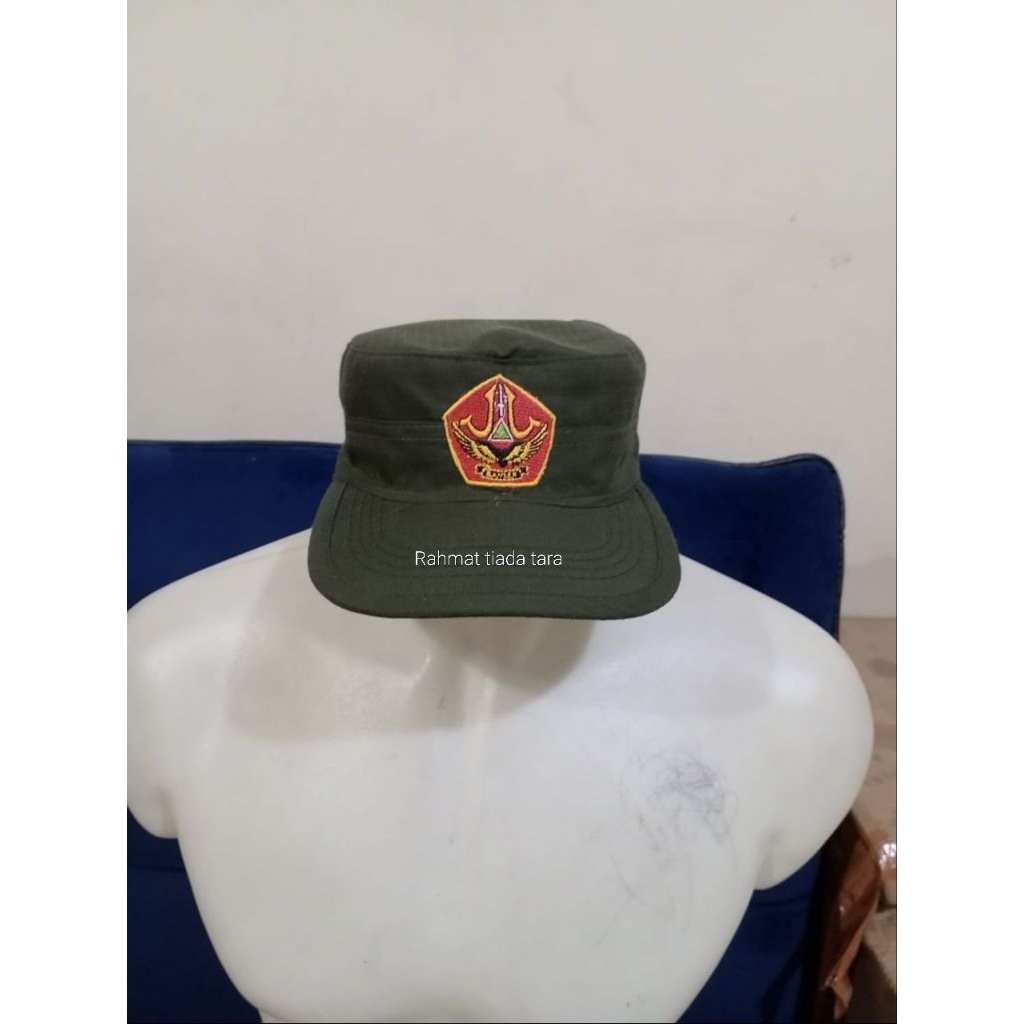 TOPI KOMANDO PROTOKOLER BANSER WARNA HIJAU/TOPI KOMANDO BANSER