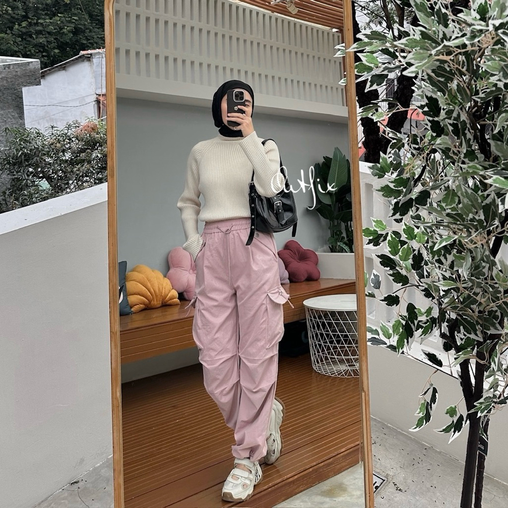 RB Tommy Cargo Pants