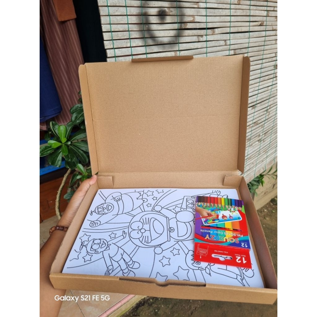 

KERTAS GAMBAR/SKETSA MEWARNAI FREE PENSIL WARNA LAKI-LAKI