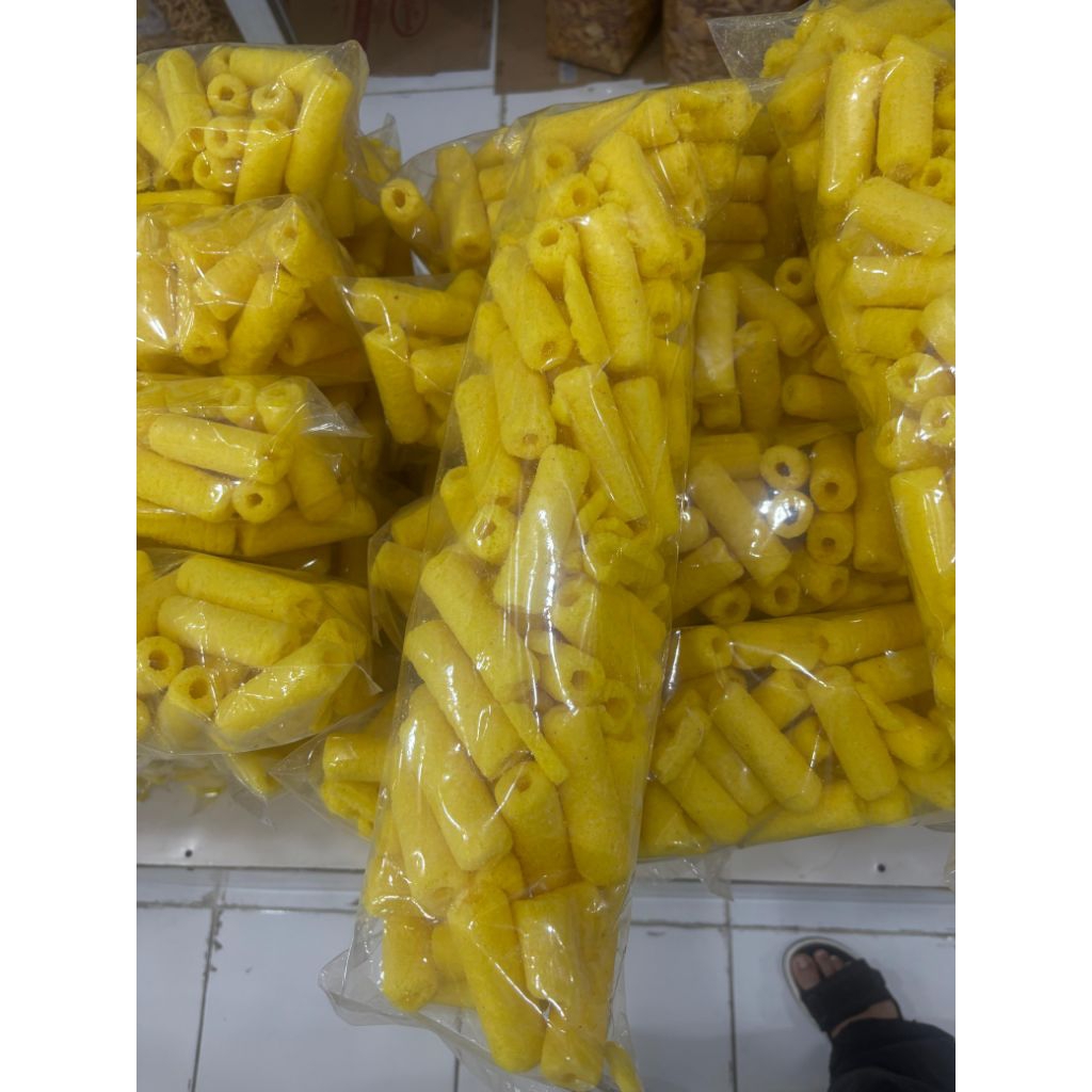 

momo snack roll / momogi warna kuning 1 ball