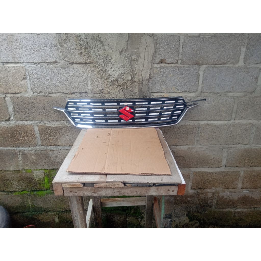 Grill Suzuki Ertiga 2018 2019 2020