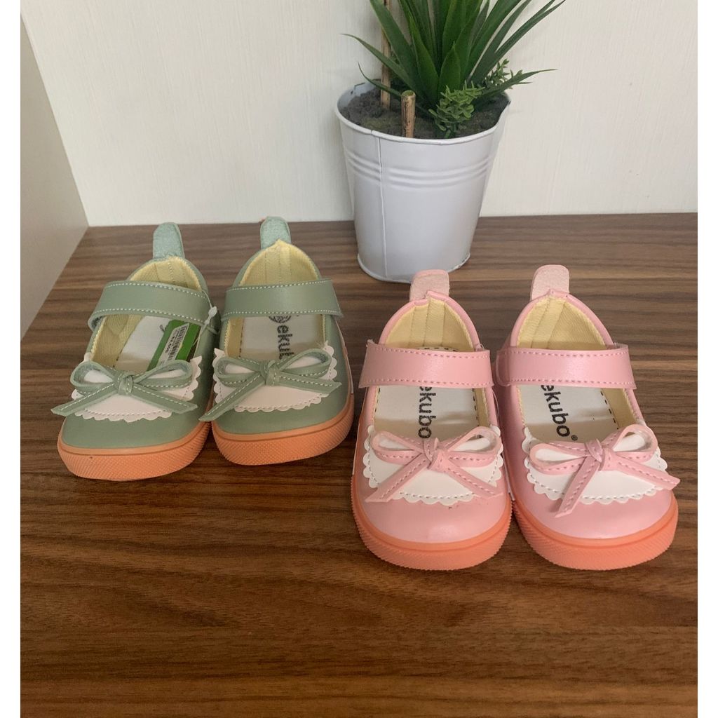 Ekubo Sepatu Bayi Perempuan Bunyi Pita Imut & Nyaman J-416