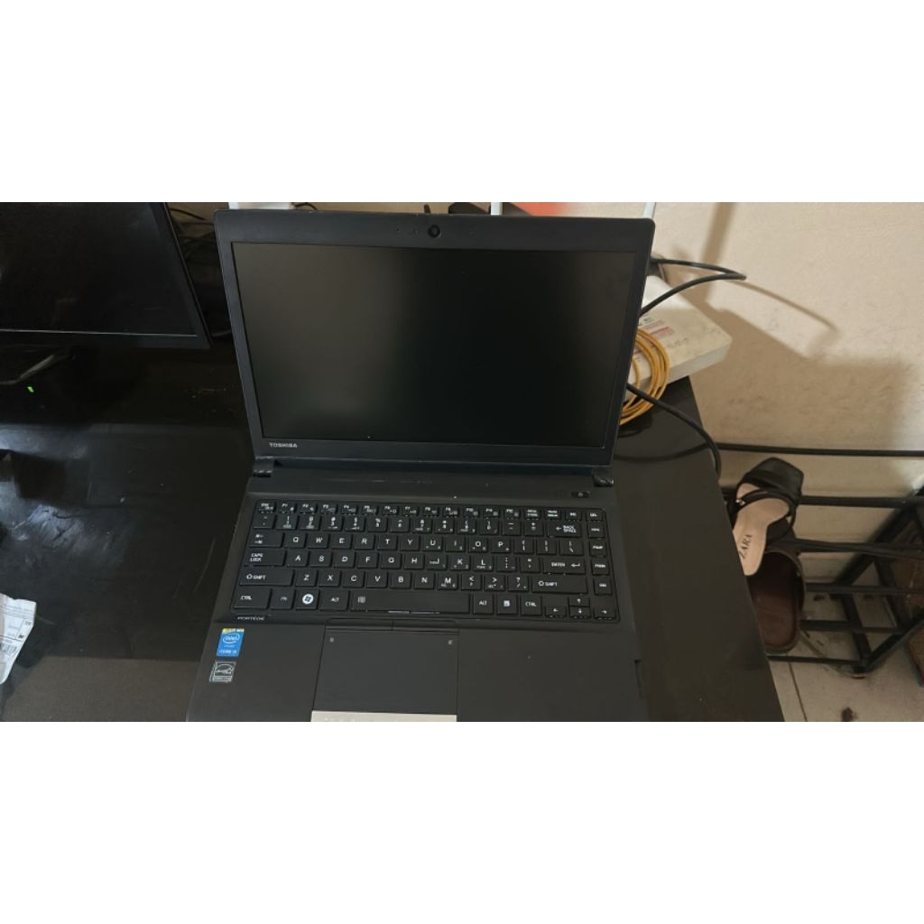 Toshiba portege R30AProcessor : Intel Core i5-4400Ram : 8GBSSD : 128GB
