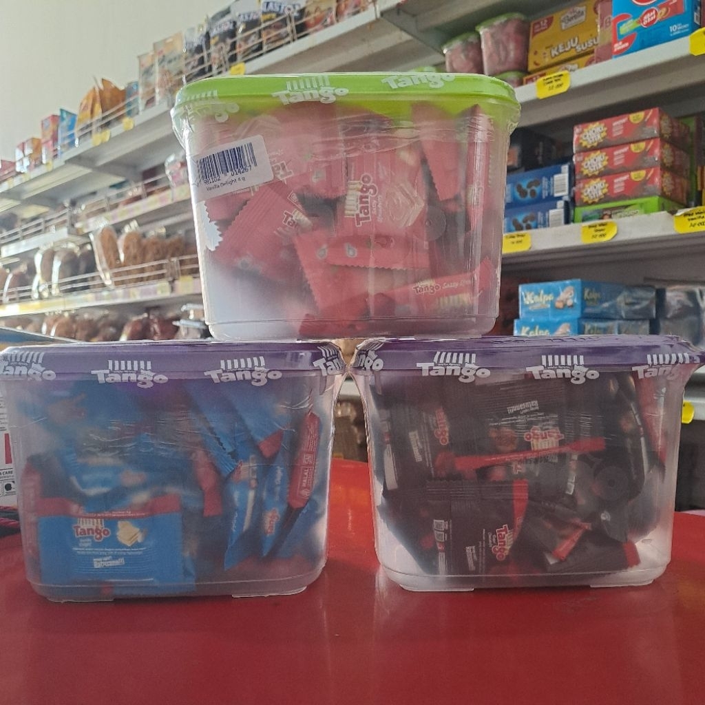 

Tango Wafer Toples isi 40 pc