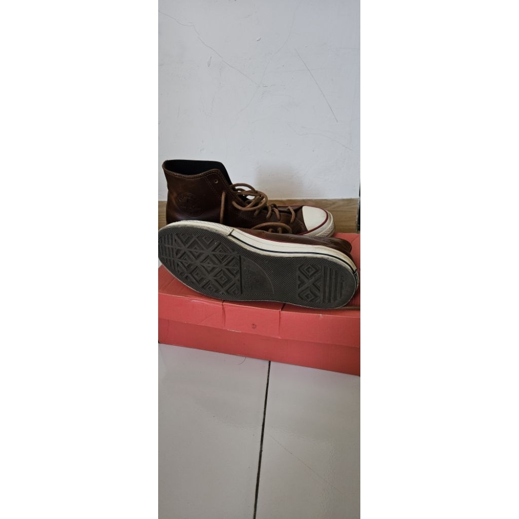 converse chuck Taylor leather