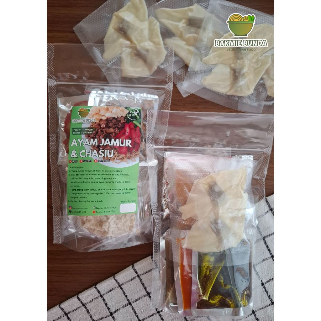 

MIE FROZEN AYAM JAMUR CHASIU PANGSIT REBUS VEGAN VEGETARIAN BAKMIE BUNDA