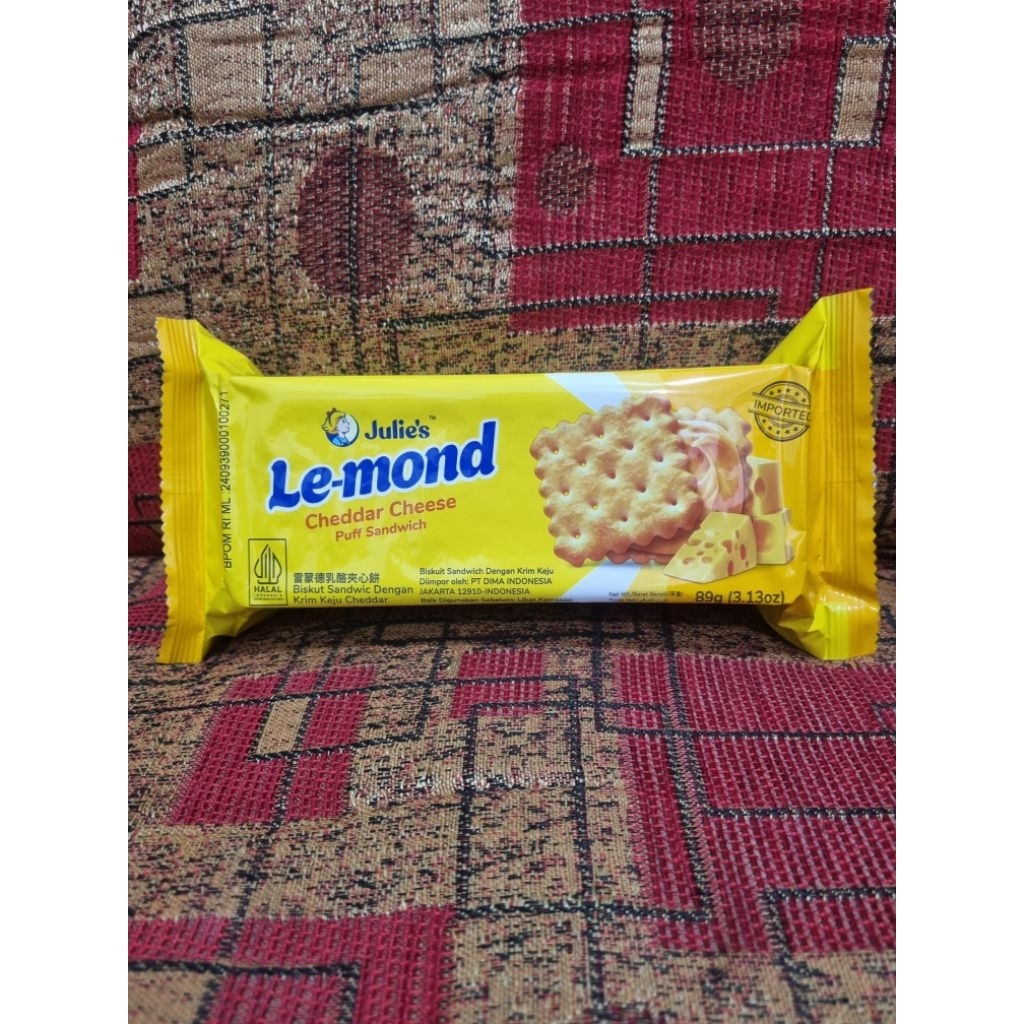 

Julie's Le-mond Puff Sandwich Cheddar Cheese (89 Gr)