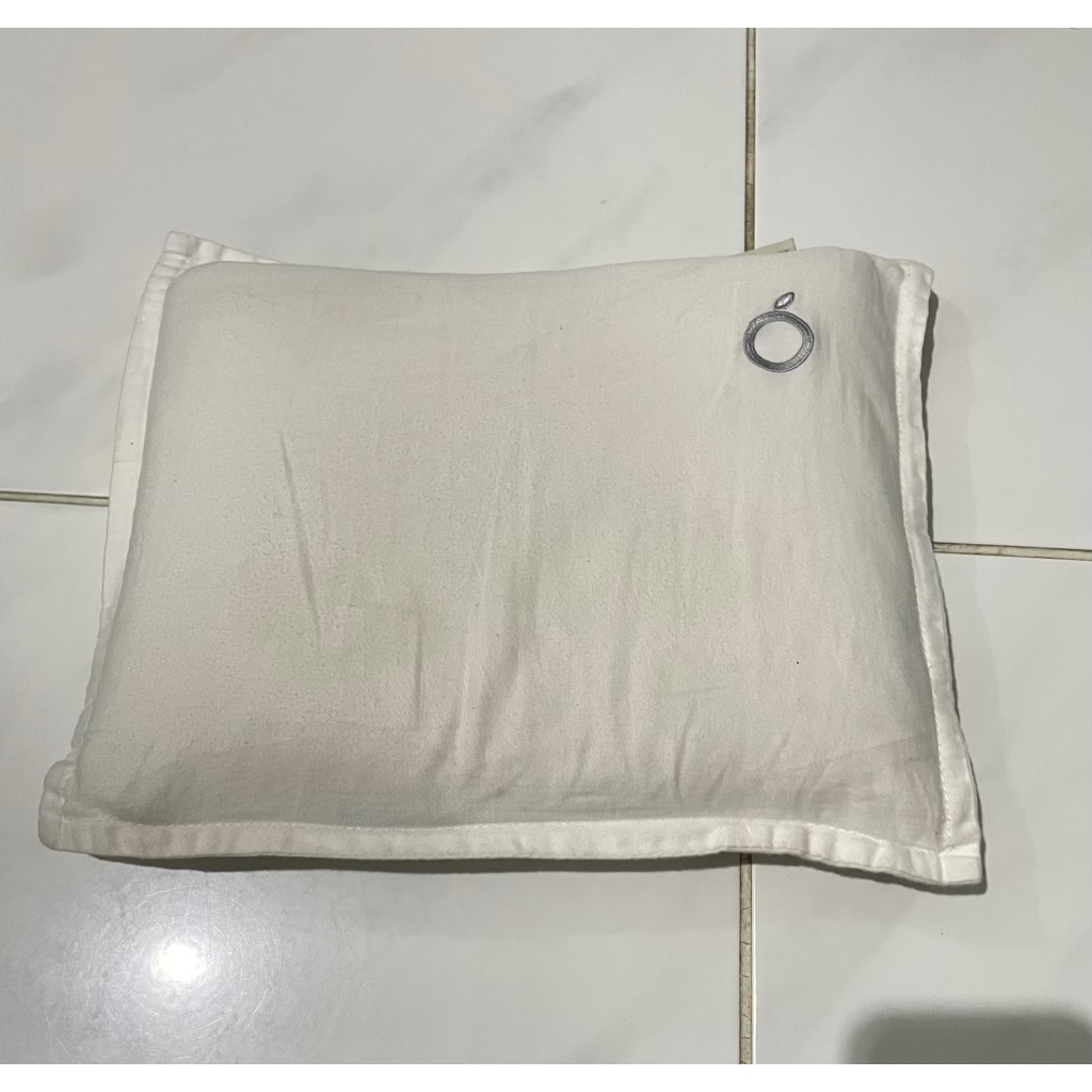 Preloved Dooglee Newborn Pillow