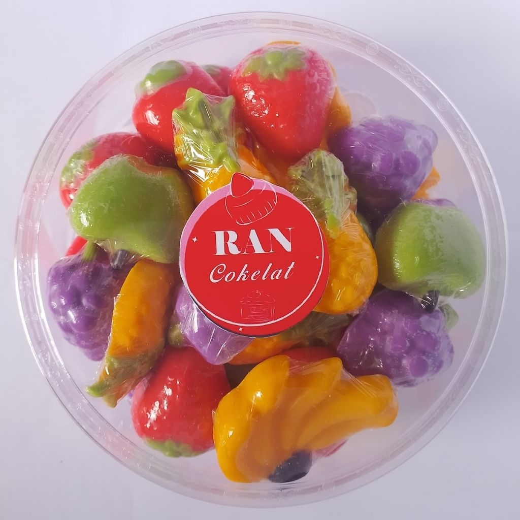 

Coklat karakter buah buahan