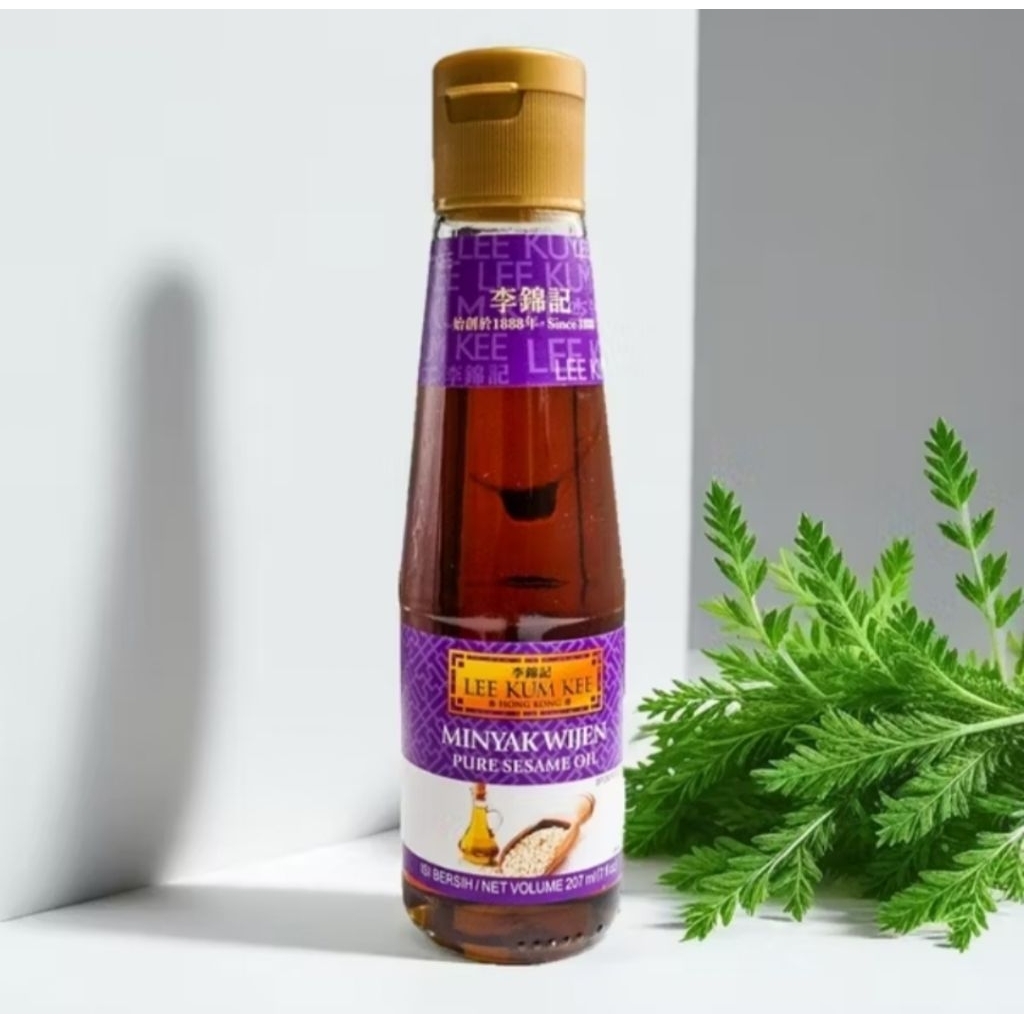 

Lee Kum Kee Minyak Wijen Pure Sesame Oil 207ml
