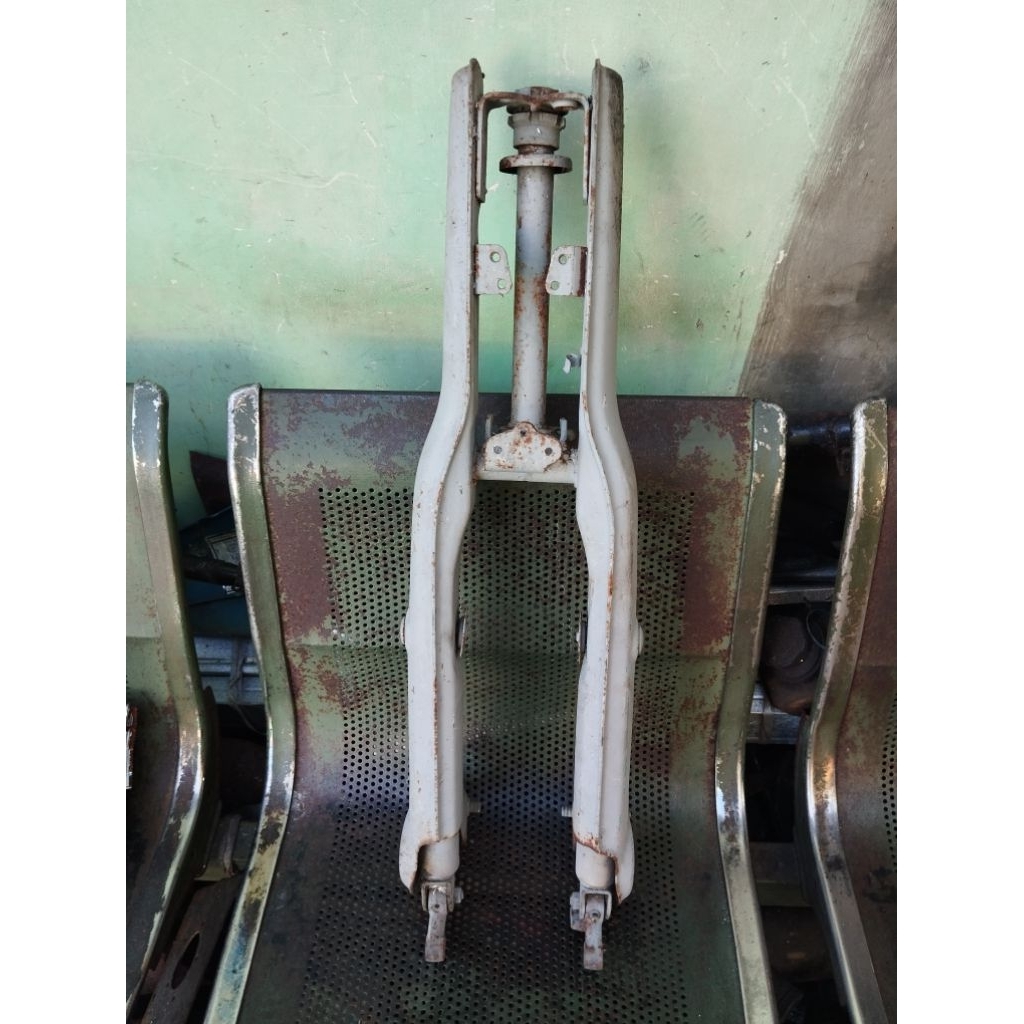 Fork skok depan yamaha v75 original scond