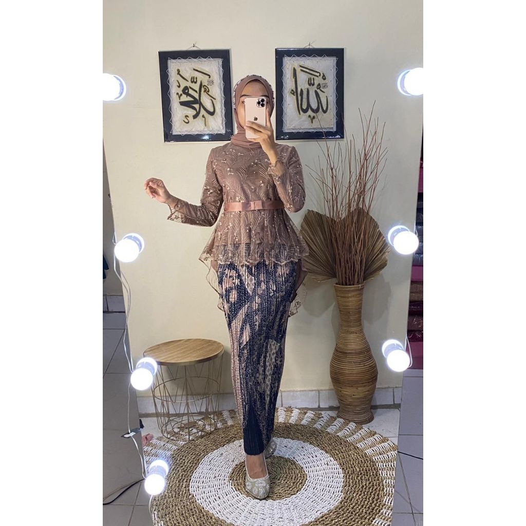 kebaya wanita kekinian set wanita melayu set wanita melayu untuk kondanbgan perpisahan