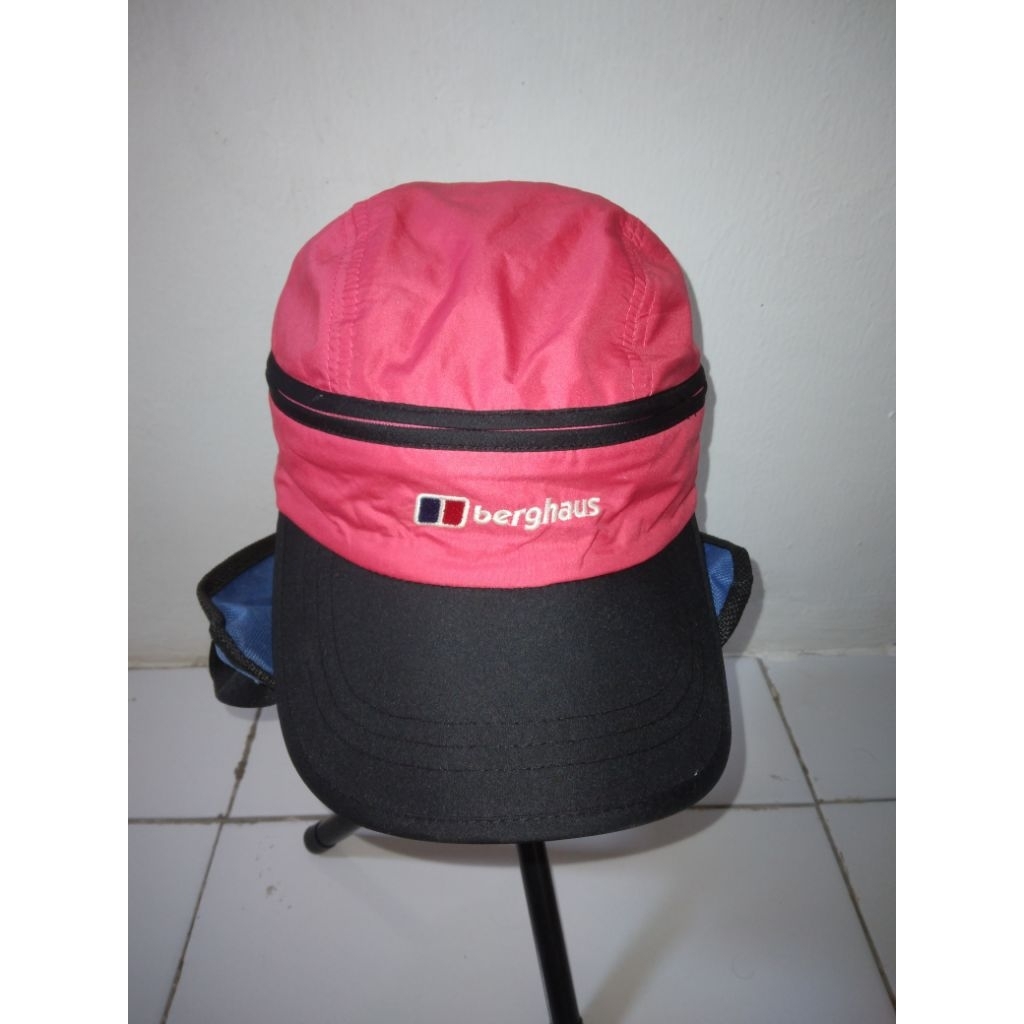 topi berghaus