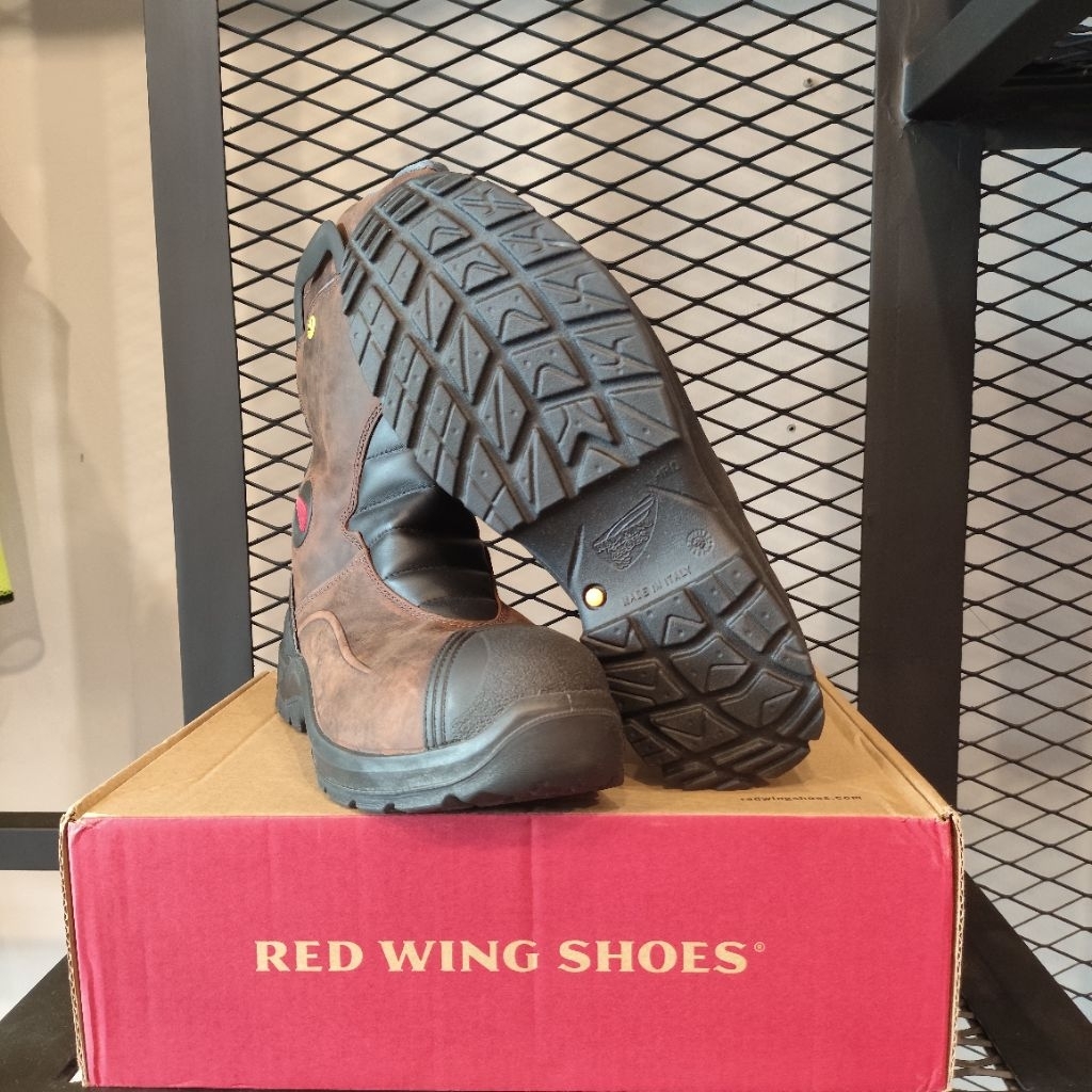 Sepatu Safety Redwing 3221 Petroking 11-Inch Pull On Boot - Redwing 3221 Petroking Original Made in 