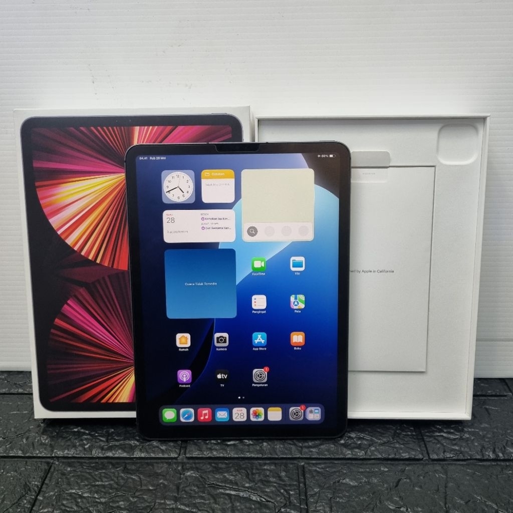 iPad Pro M1 | 128GB | Cellular + Wifi | 11" inch | Garansi Resmi iBox