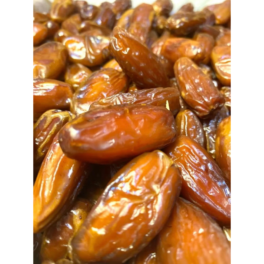 

Kurma Tunisia madu fresh 1kg best seller kurma Tunisia madu (non tangkai) fresh 1000gram best seller