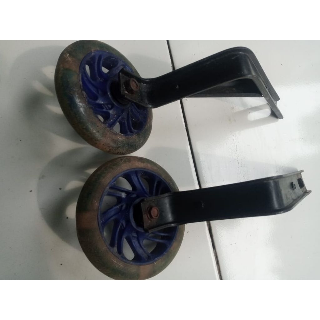 roda bantu sepeda anak