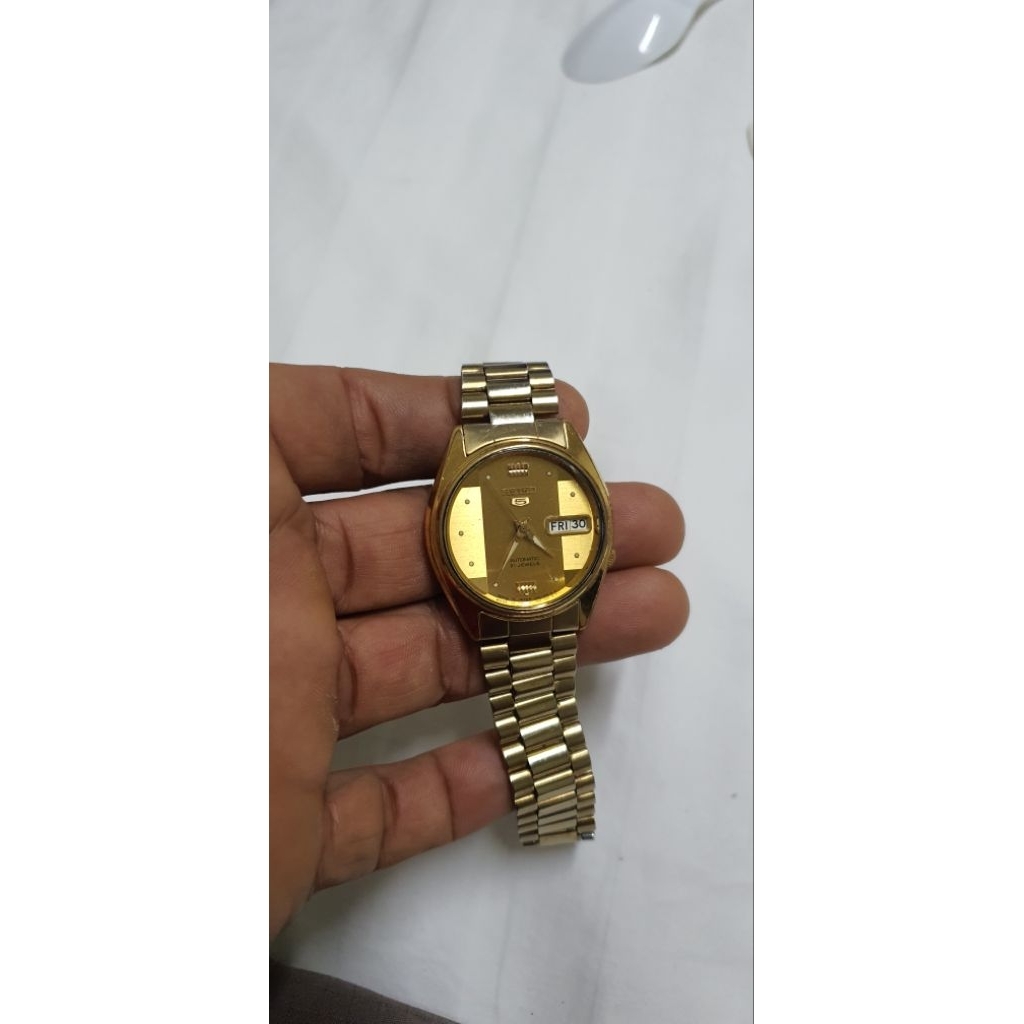 seiko5 gold automatic