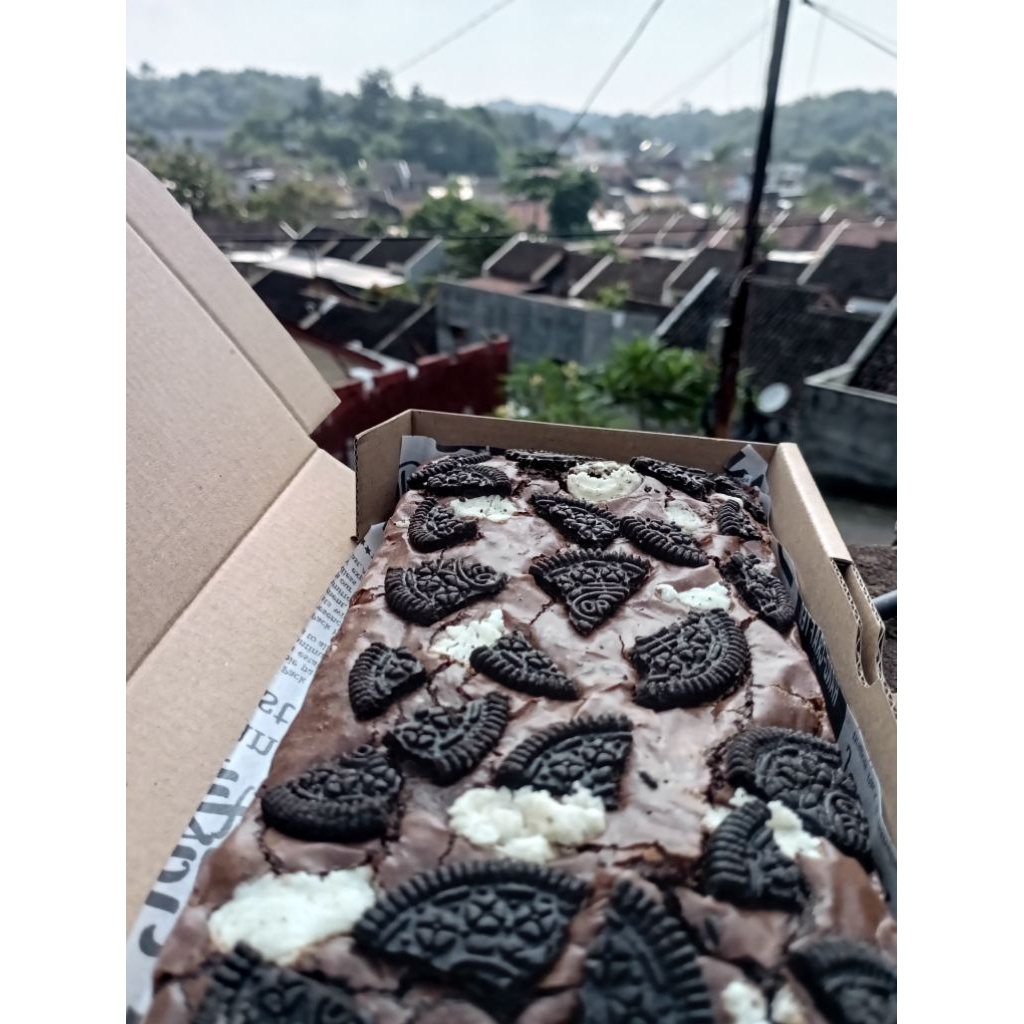 

BROWNIES FUDGY OREO uk 20x10