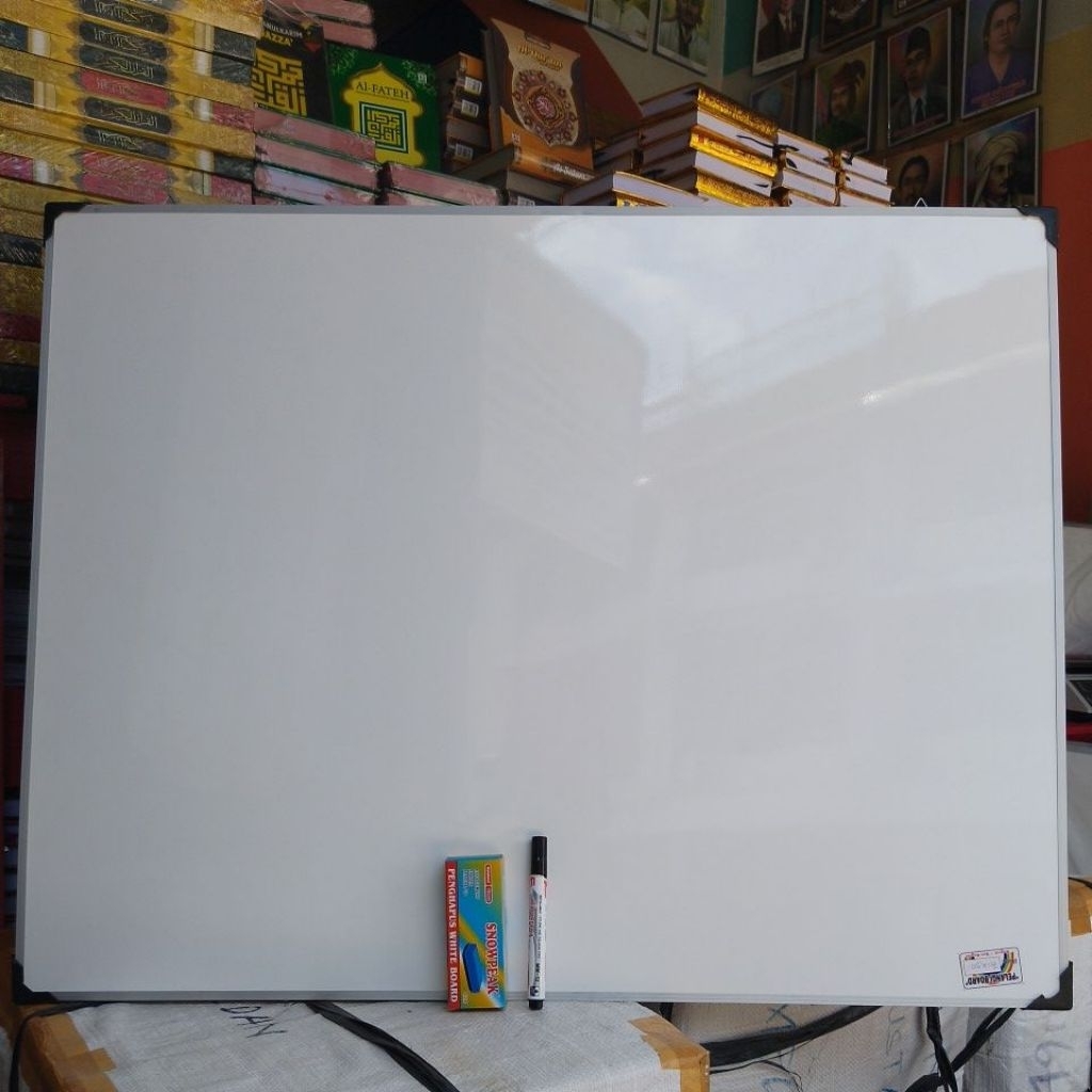 

Papan Tulis 70x90 cm Gratis Spidol Penghapus