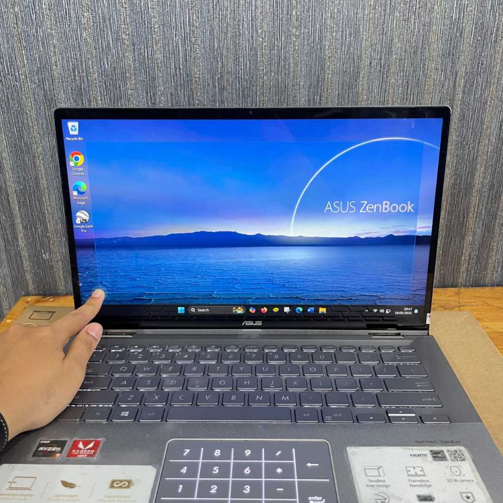 ASUS ZenBook UM462D, #Touchscreen, Flip 2 In 1, Amd Ryzen 5-3500U, Ram 8GB / 512GB SSD, #Backlight, 